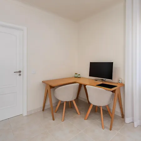 Horta's - Private Heatable Pool ヴィラ