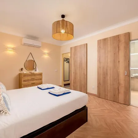 Horta's - Private Heatable Pool Villa *