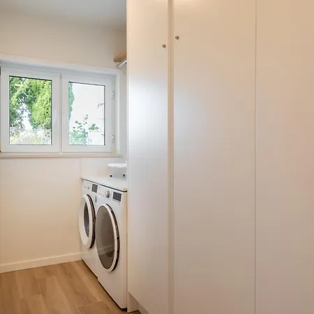 Horta's - Private Heatable Pool Villa Lagos