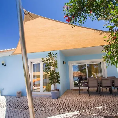 Horta's - Private Heatable Pool Willa *