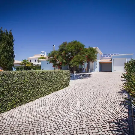 Horta's - Private Heatable Pool Villa